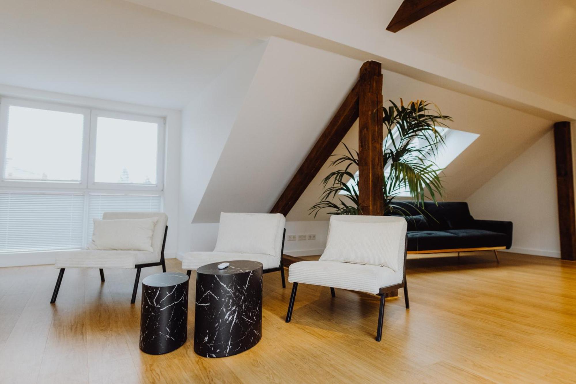 Staylight Penthouse In Der Suedstadt - Luxus Apartment Hannover